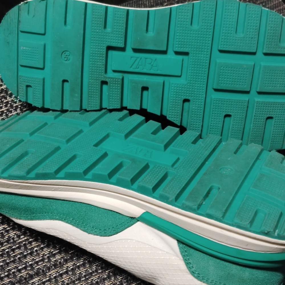 Zara  Sneakers